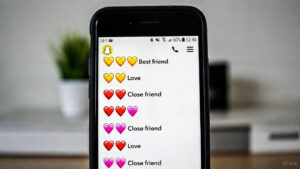 How Do Snapchat Emojis Actually Work?